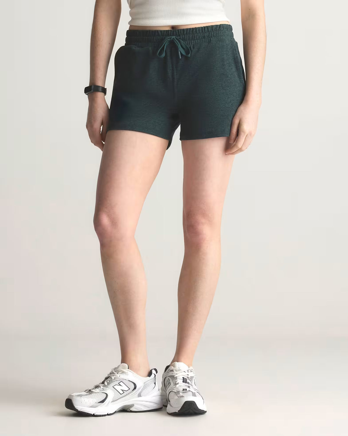 Flowknit Mid-Rise Shorts - US 2884