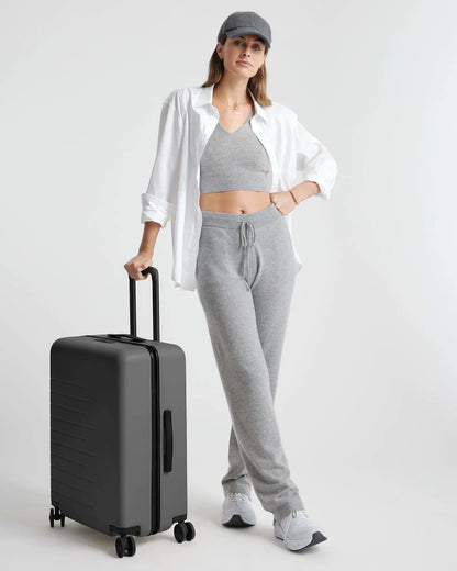 Medium Check-In Suitcase - US 4991
