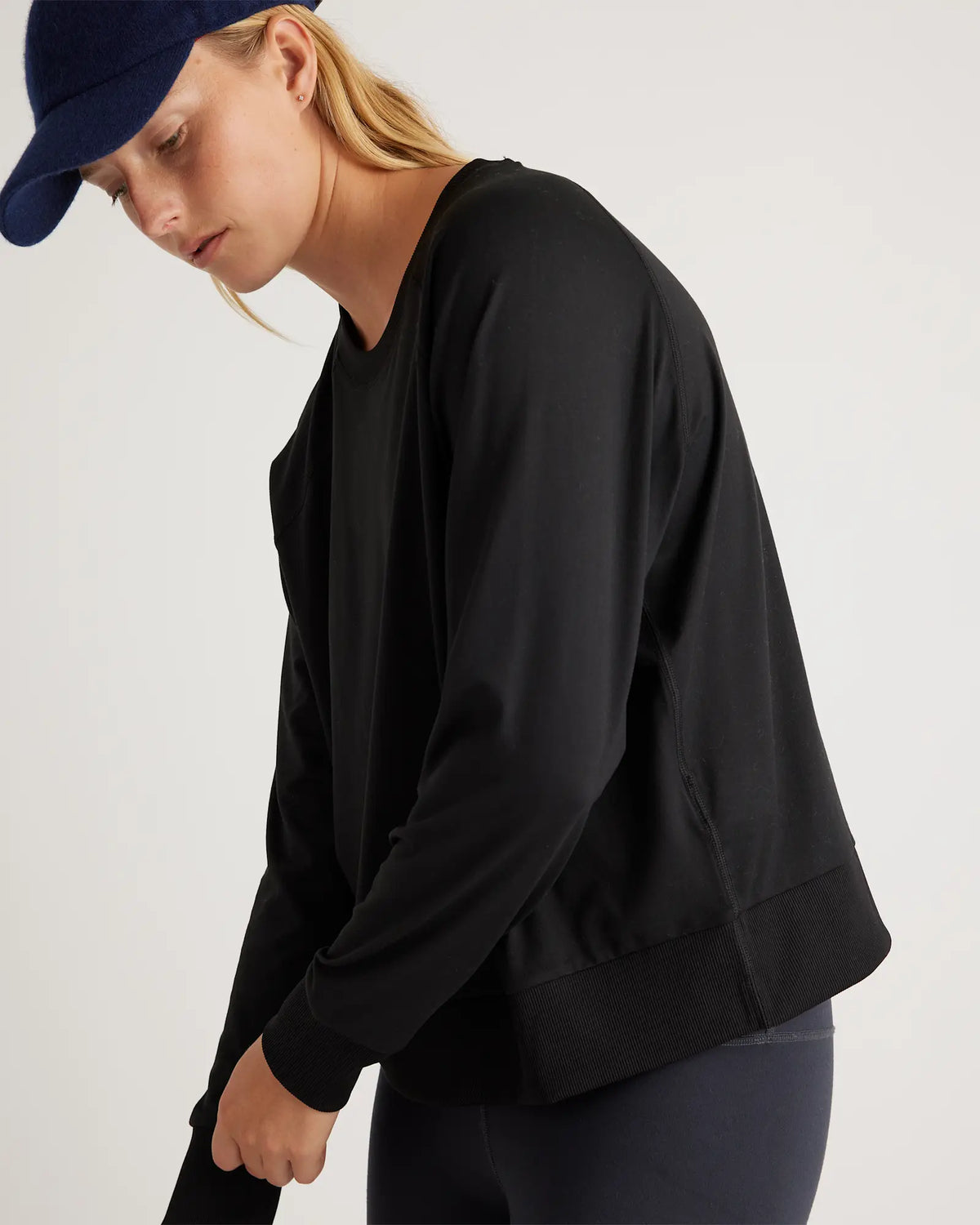 Flowknit Pullover Crew - US 7228