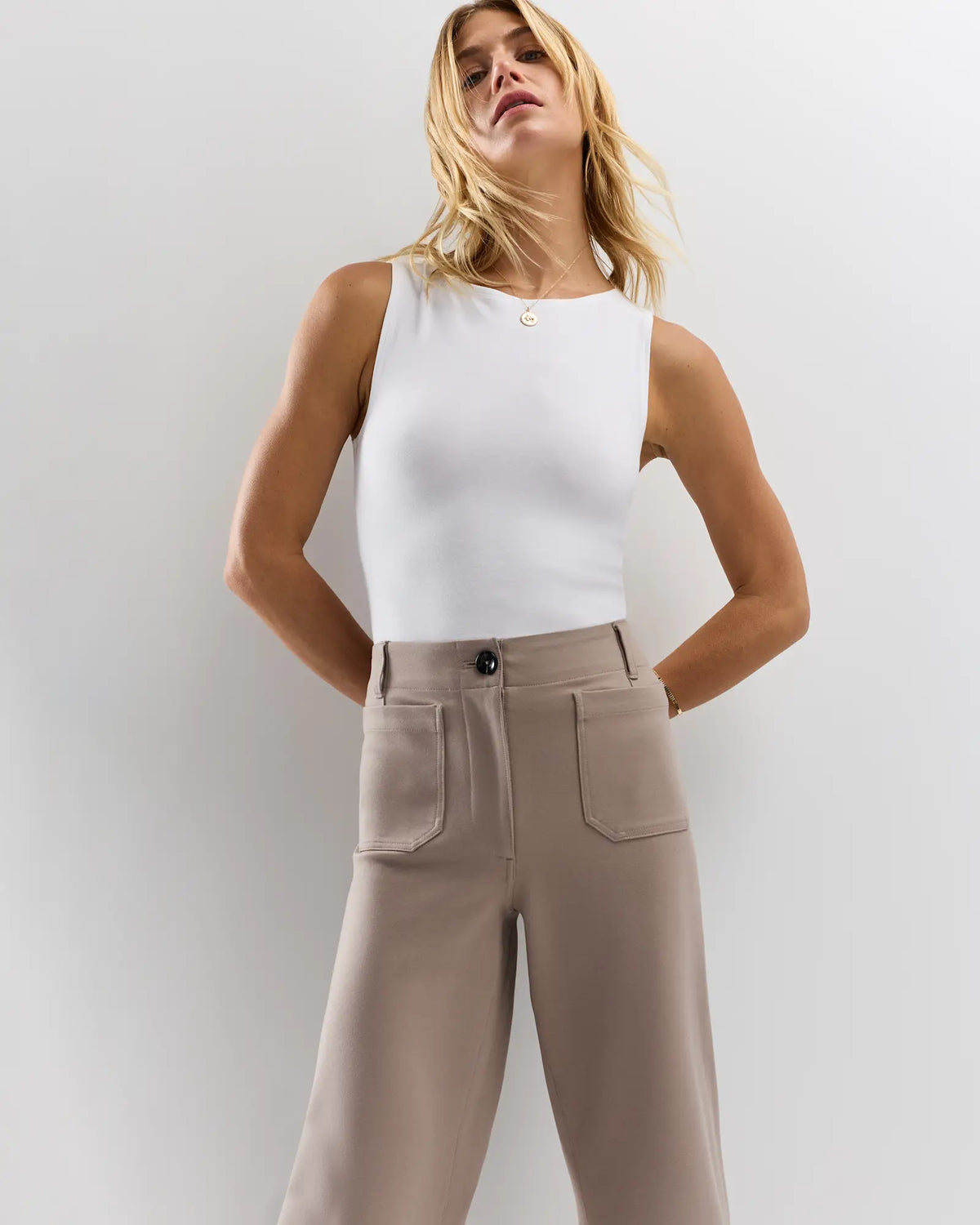 Ultra-Stretch Ponte Cropped Wide Leg Pants - US 9243