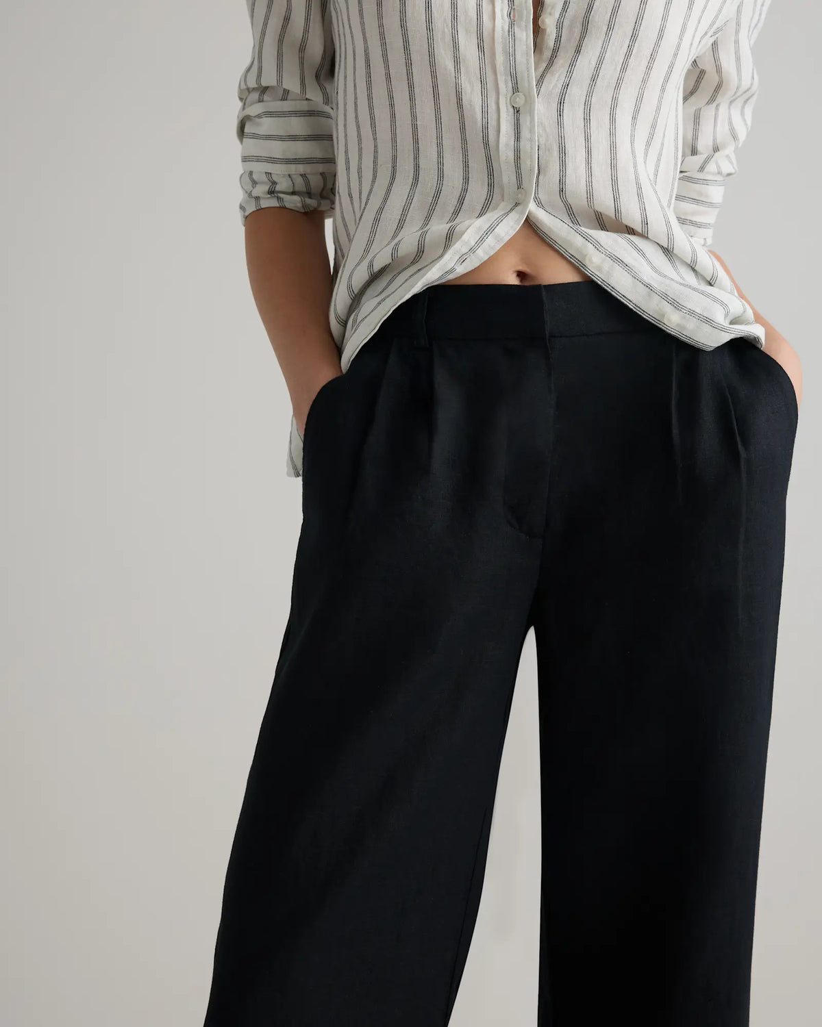 100% European Linen Pleated Trouser - US 9224