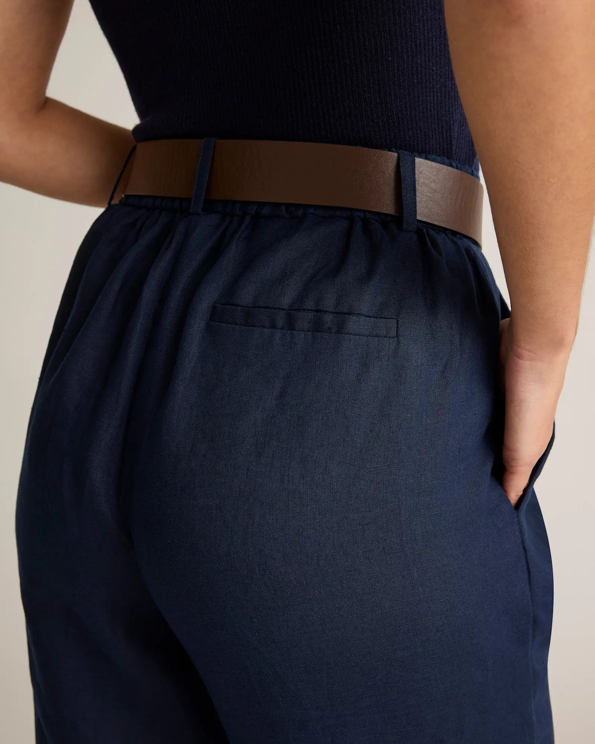 100% European Linen Pleated Trouser - US 2021