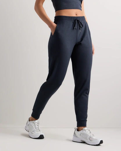 Flowknit Mid-Rise Joggers - US 8880