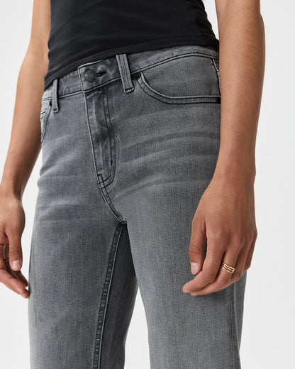 Luna Stretch Slim Straight Jeans - US 6381