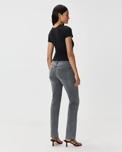 Luna Stretch Slim Straight Jeans - US 6381