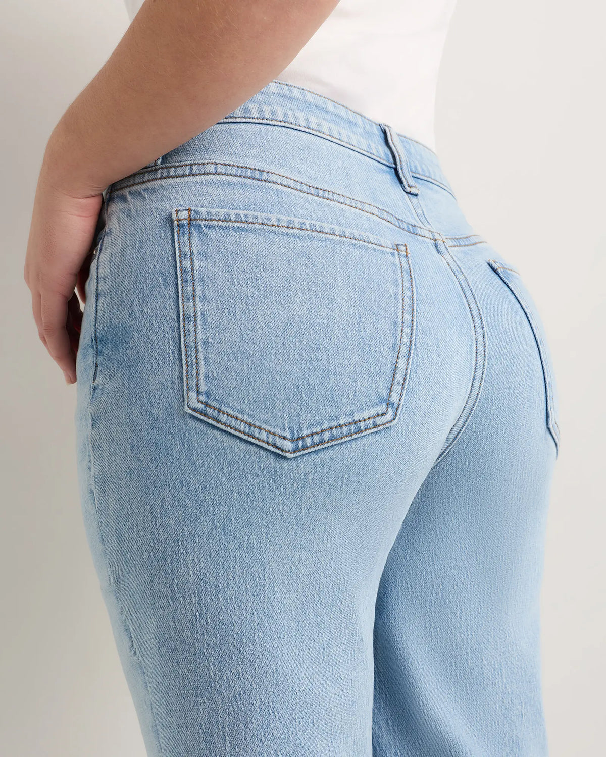 Curvy Bella Stretch Relaxed Straight Jeans - US 1668