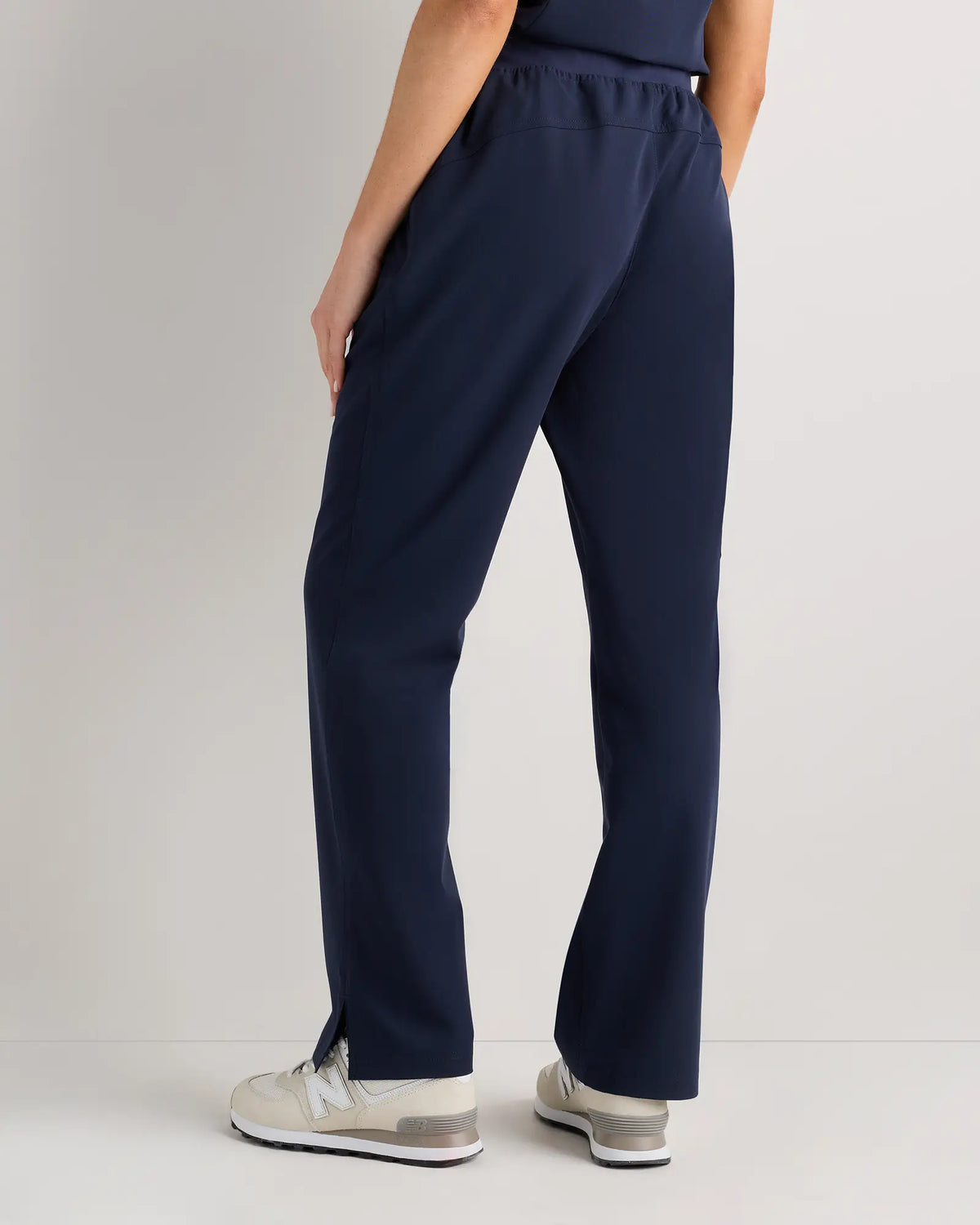 AeraFlex Scrub Cargo Pants - US 6869