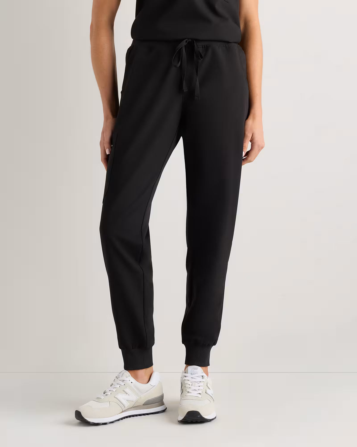 AeraFlex Scrub Joggers - US 0283