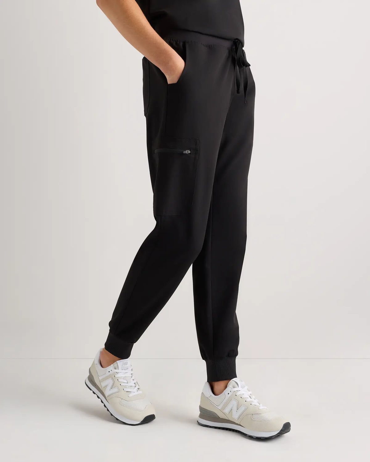 AeraFlex Scrub Joggers - US 0283