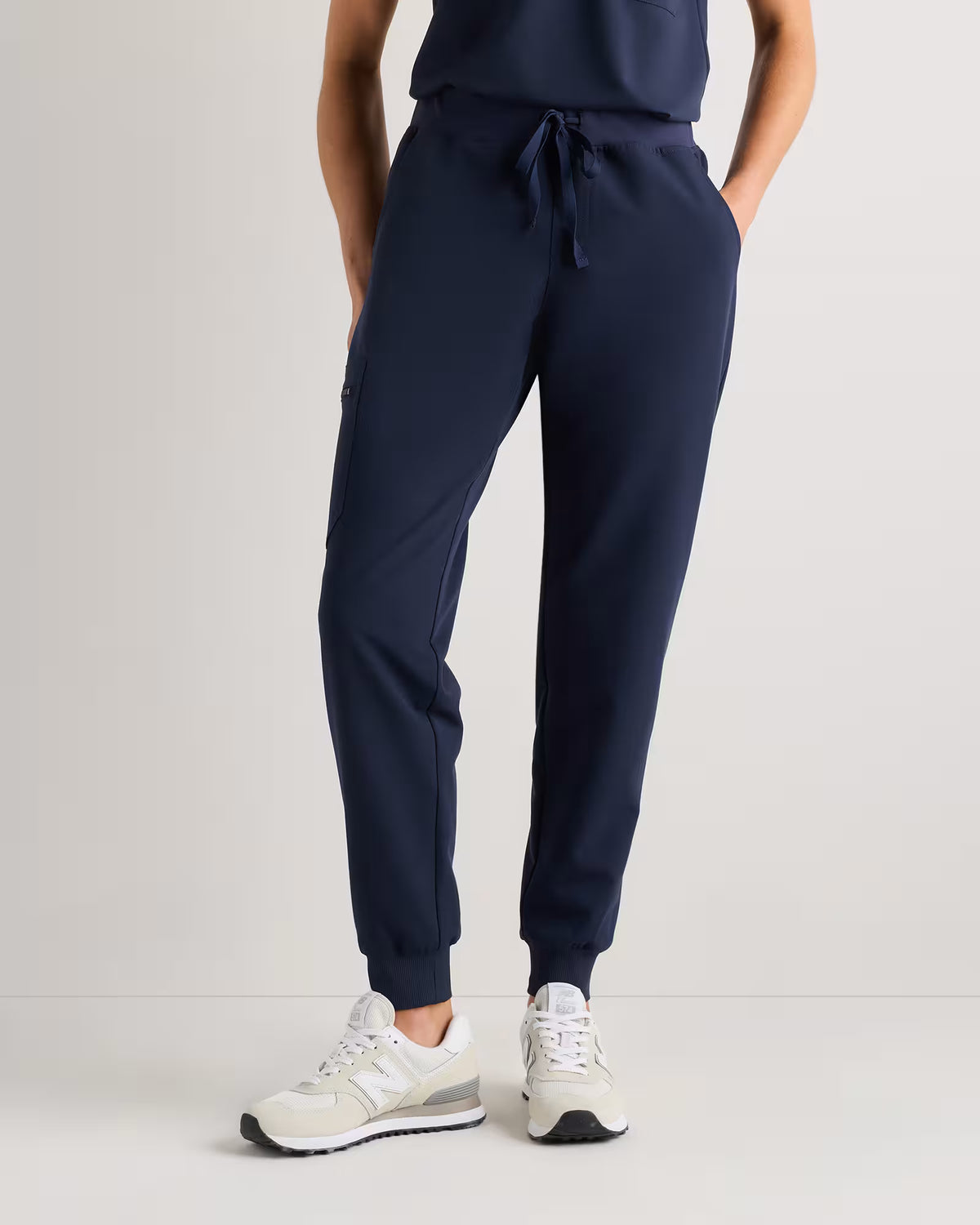 AeraFlex Scrub Joggers - US 1632