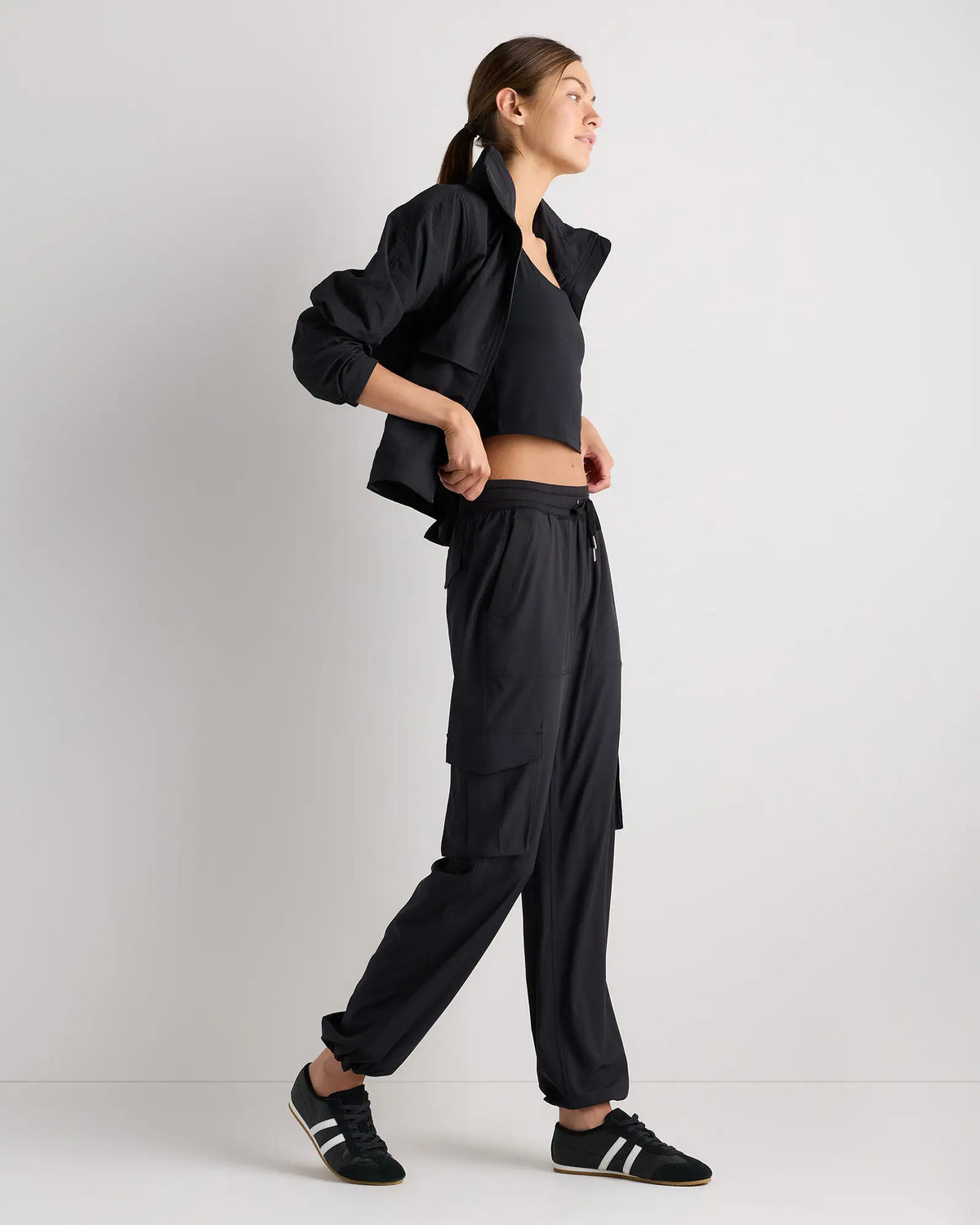 Performance Tech Cargo Mid-Rise Pants - US 0131