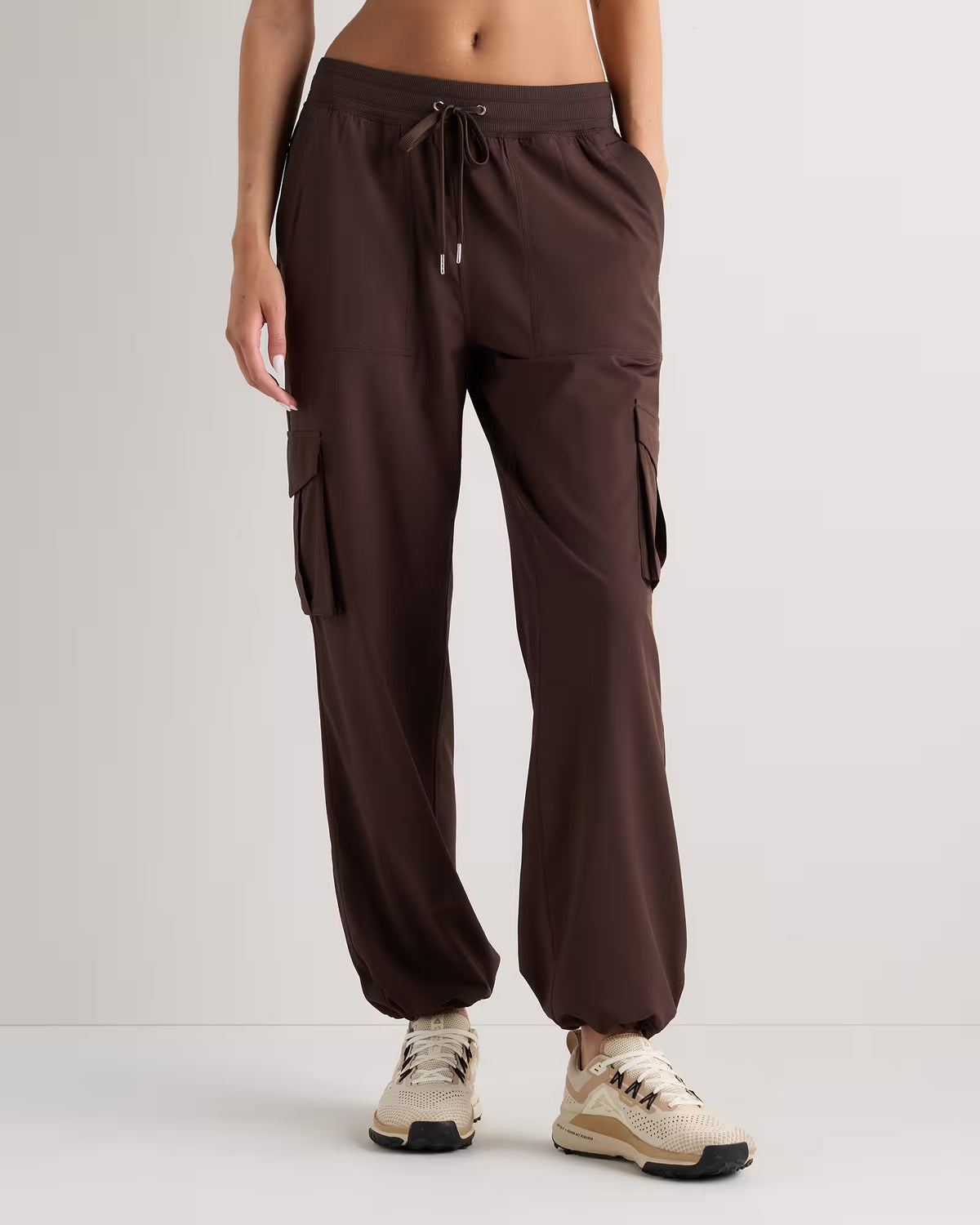 Performance Tech Cargo Mid-Rise Pants - US 9477