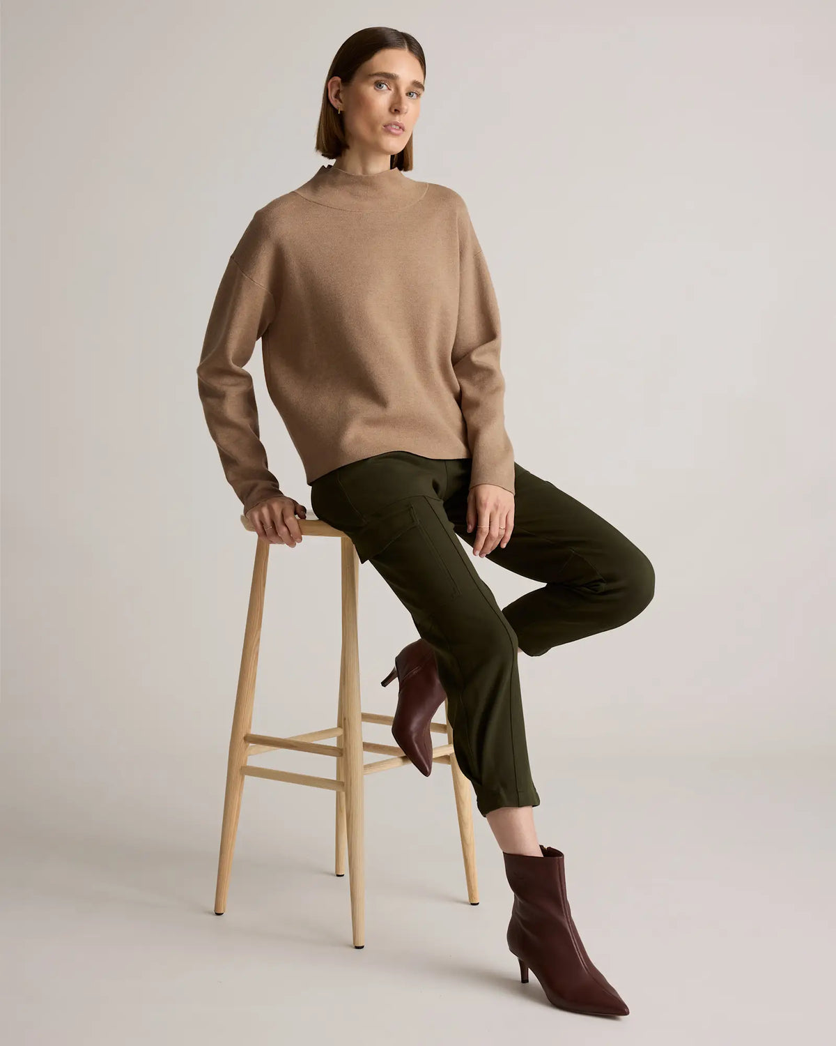 Ultra-Stretch Ponte Tapered Cargo Pants - US 0140