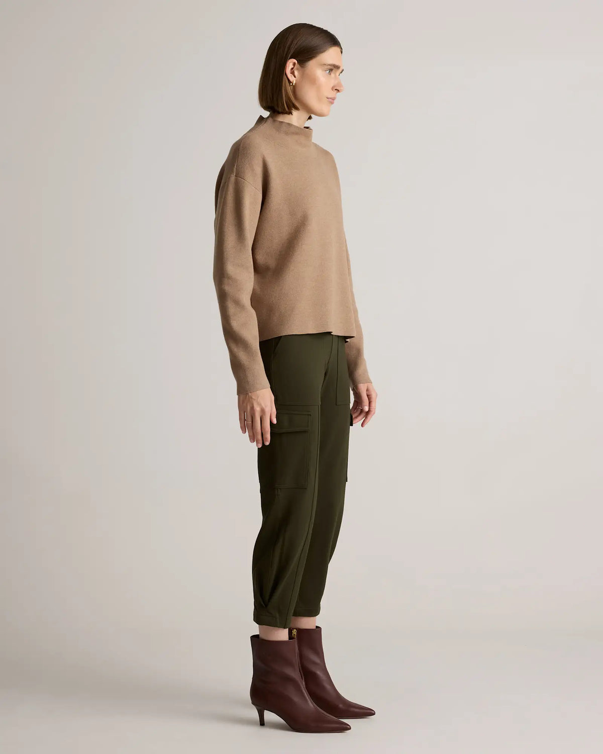 Ultra-Stretch Ponte Tapered Cargo Pants - US 0140