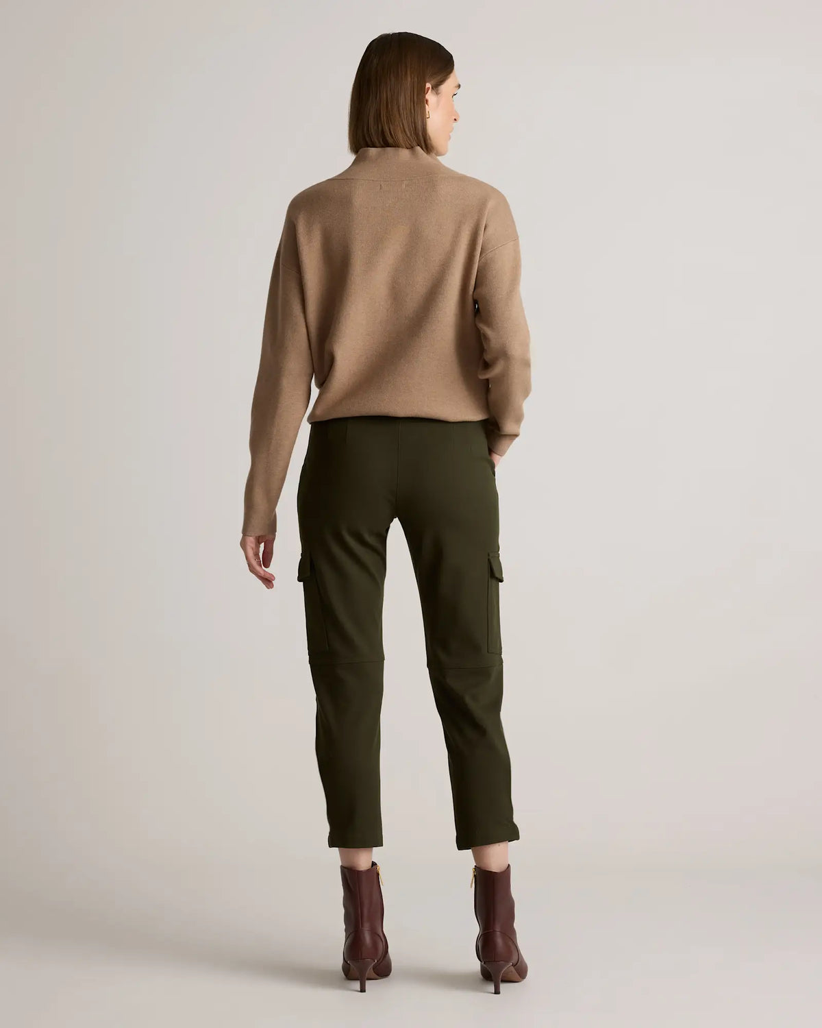 Ultra-Stretch Ponte Tapered Cargo Pants - US 0140