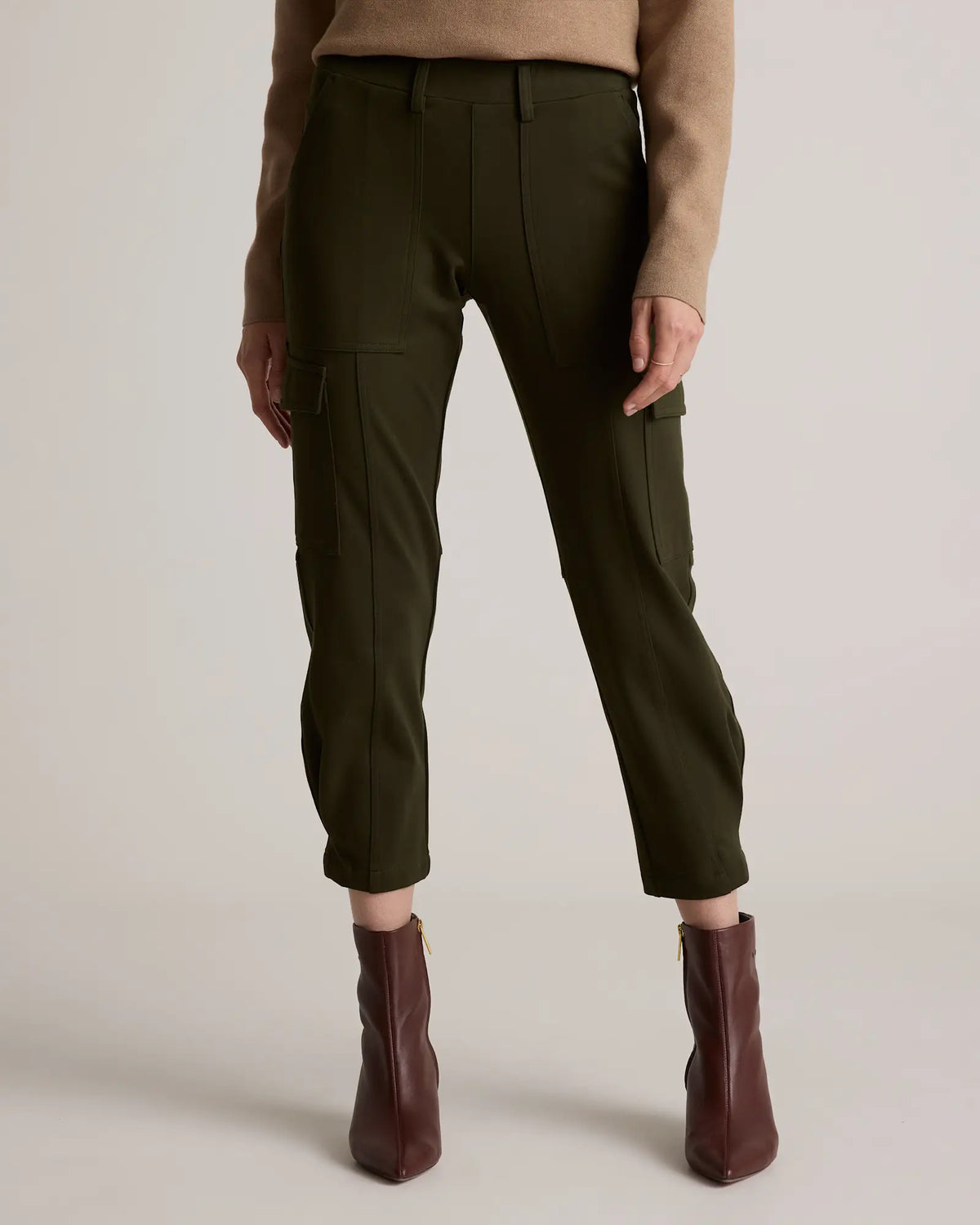Ultra-Stretch Ponte Tapered Cargo Pants - US 0140