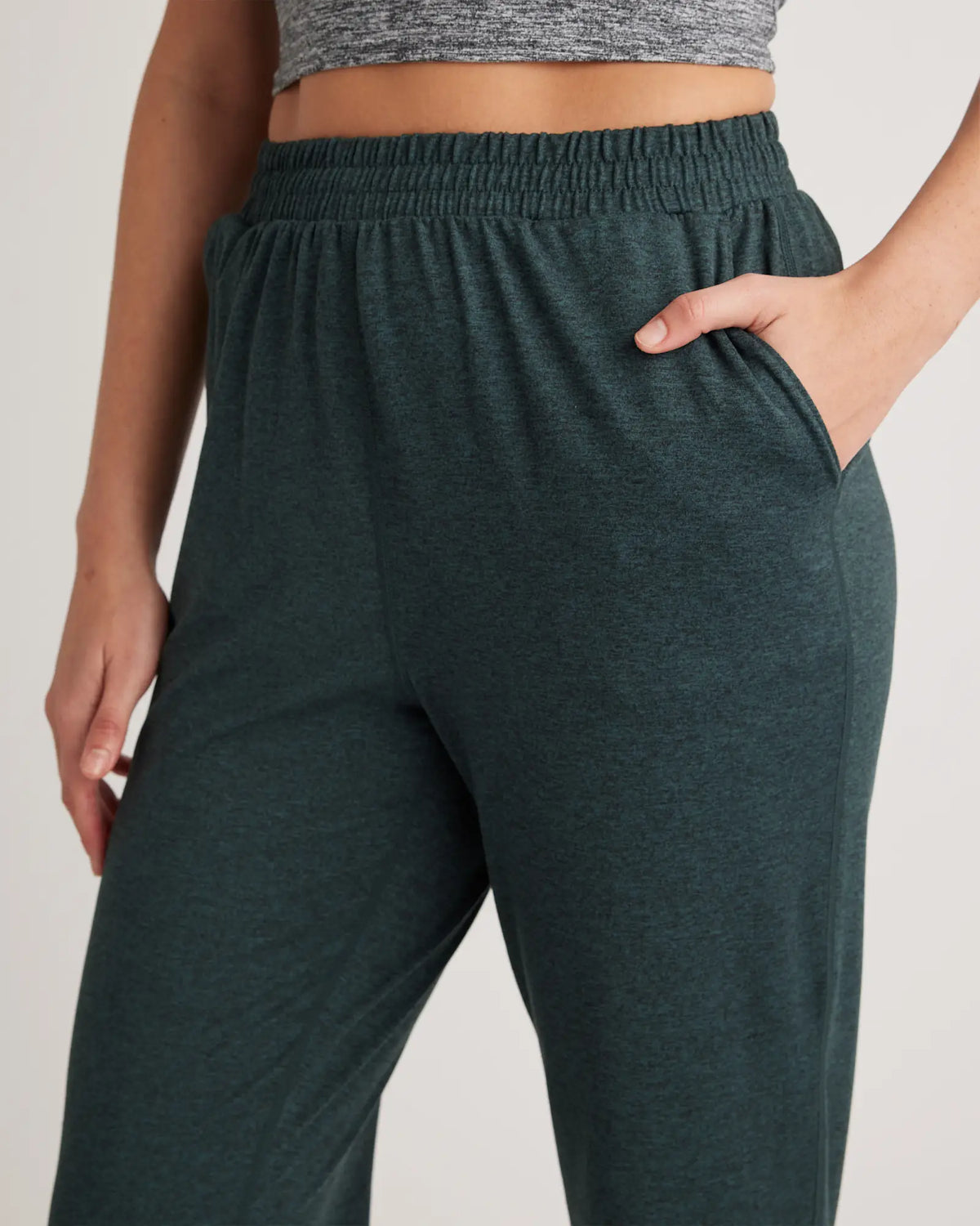 Flowknit High-Rise Boyfriend Joggers - US 8931