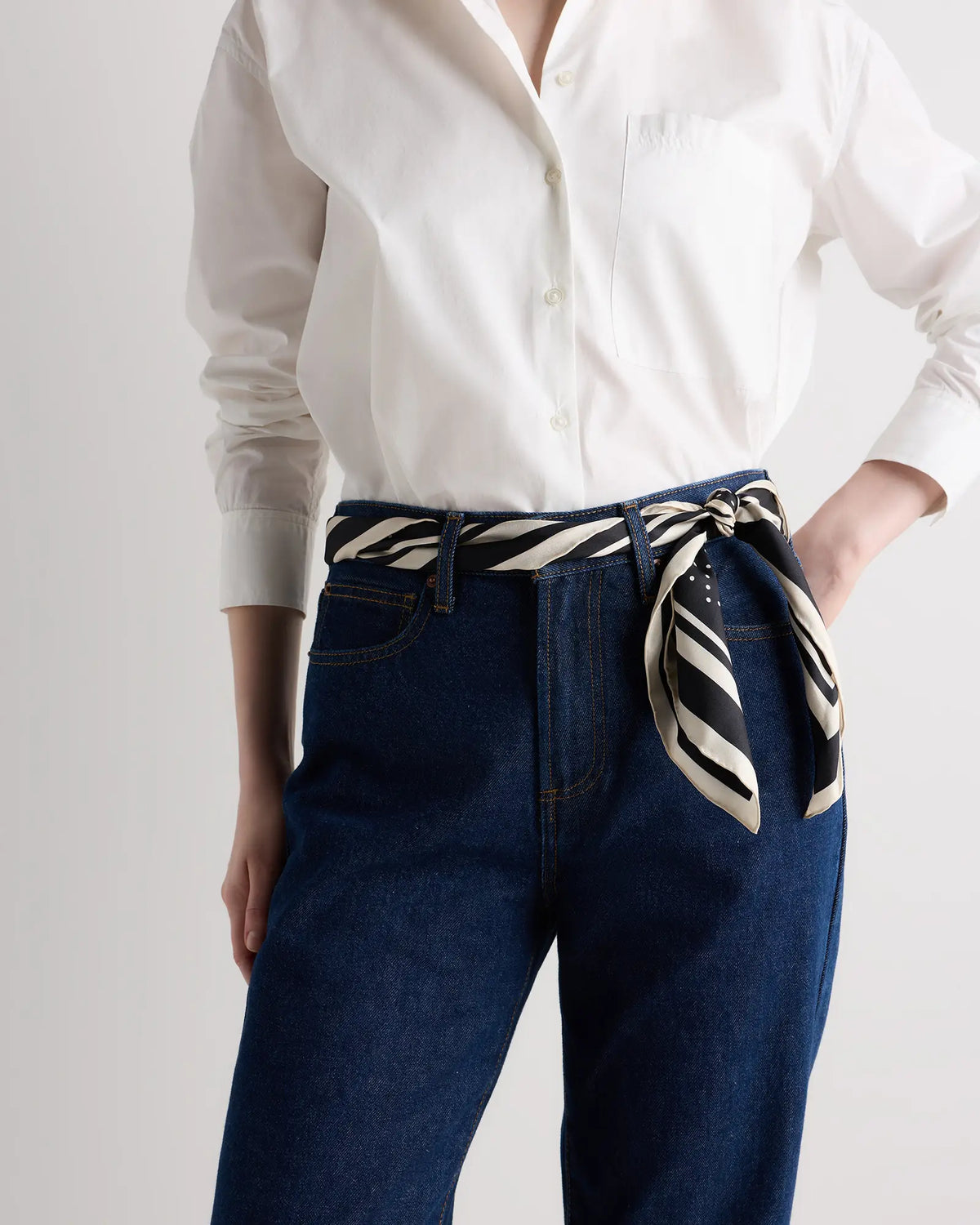 100% Silk Printed Square Scarf - US 7749
