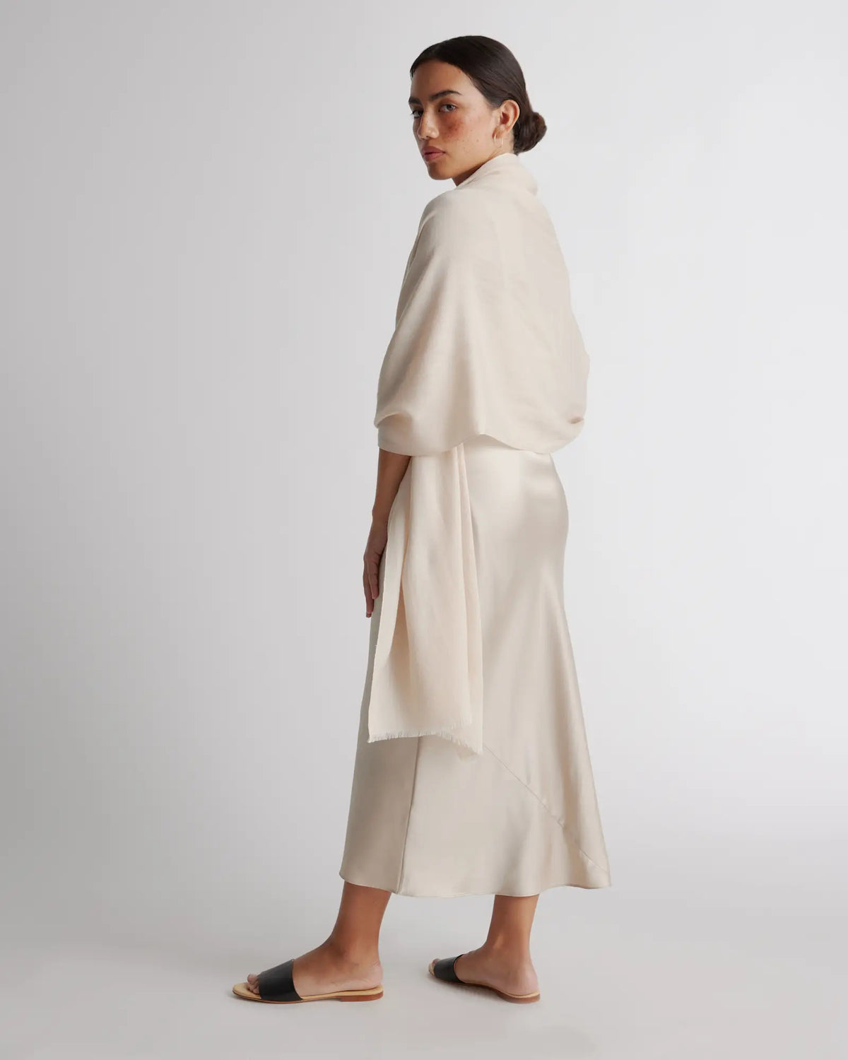 Featherweight Cashmere Silk Frayed Edge Scarf - US 9309