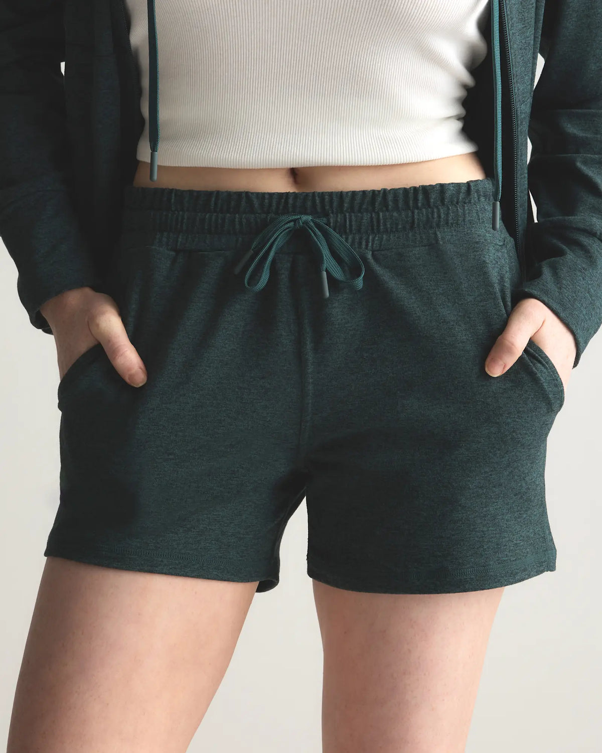 Flowknit Mid-Rise Shorts - US 2884