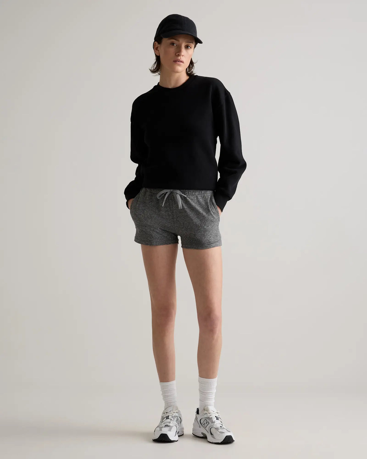 Flowknit Mid-Rise Shorts - US 6360