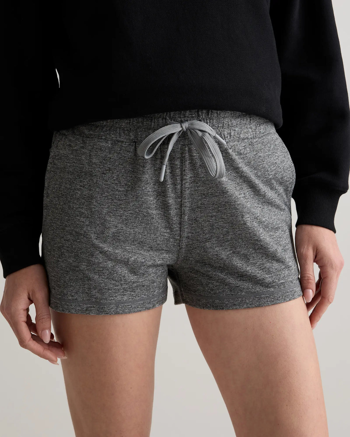 Flowknit Mid-Rise Shorts - US 6360