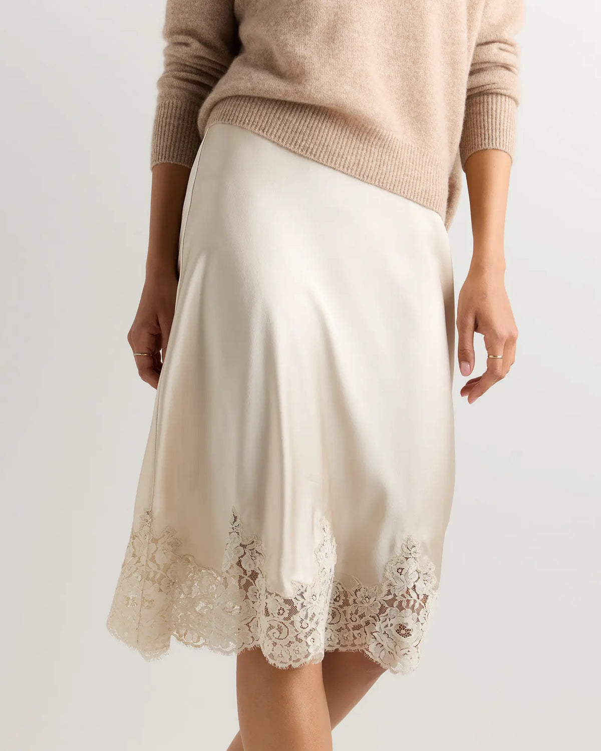 100% Washable Silk Lace Skirt - US 2374