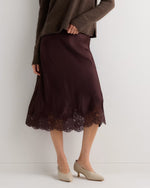 100% Washable Silk Lace Skirt - US 9952