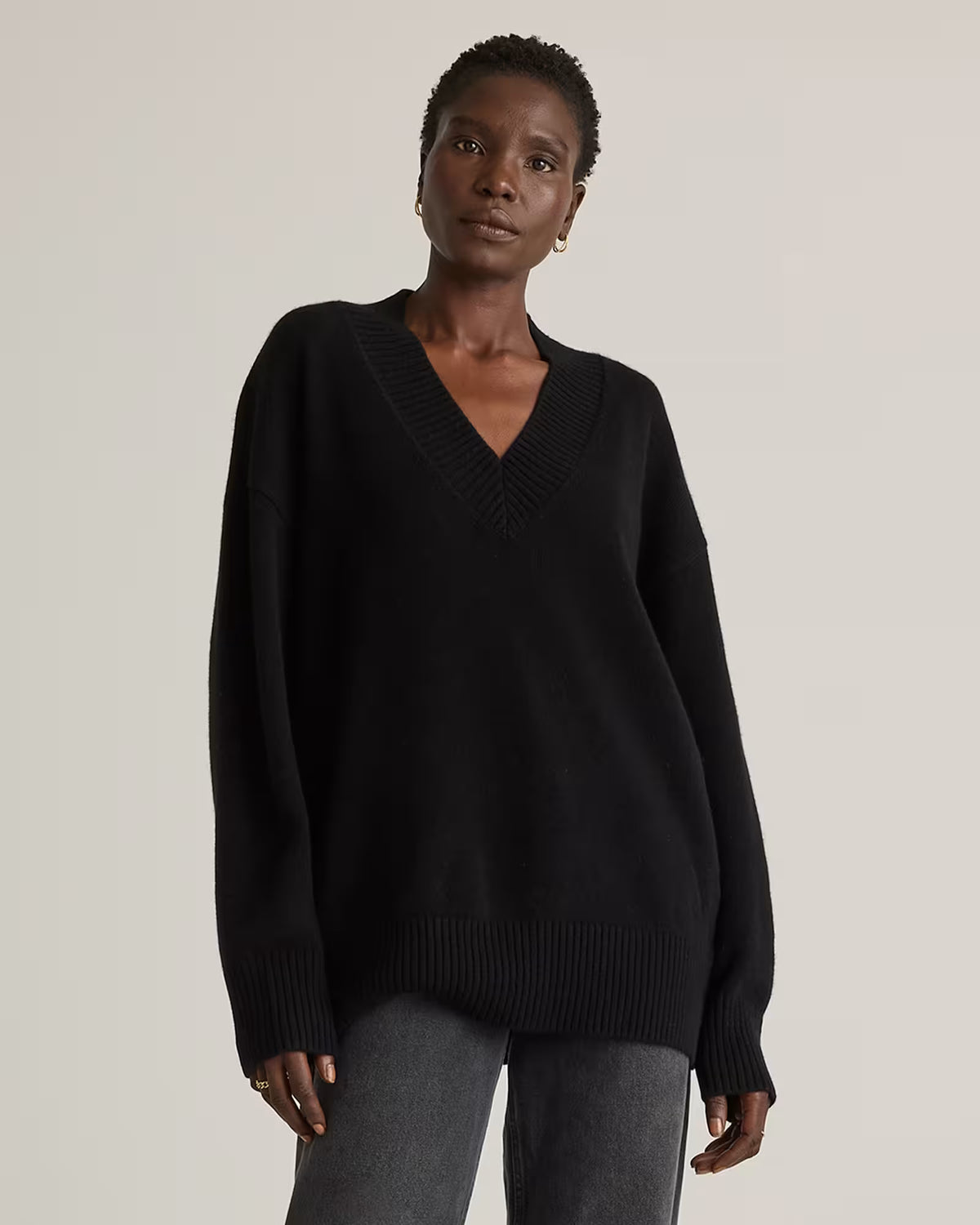 Mongolian Cashmere Oversized V-Neck Sweater - US 3212