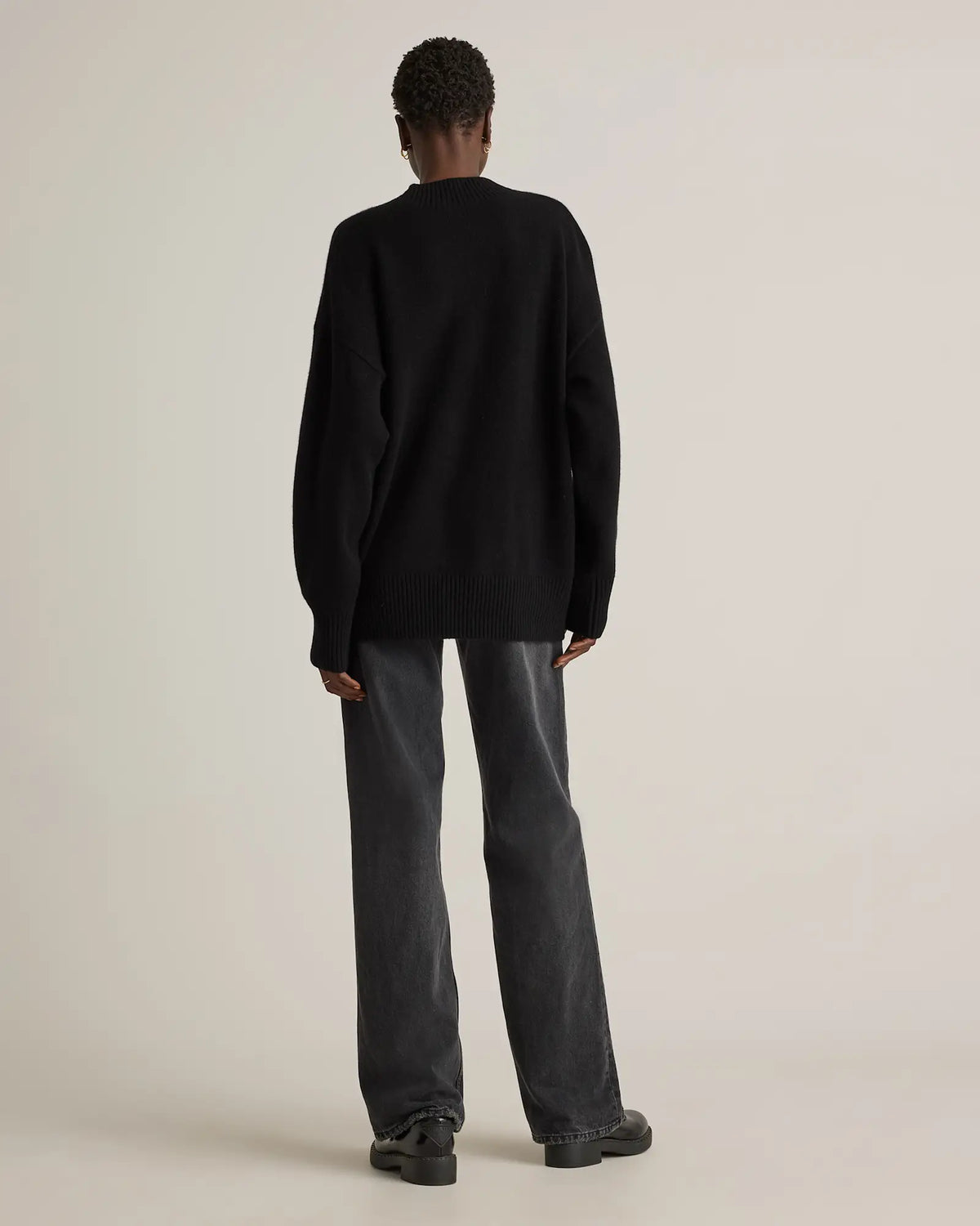 Mongolian Cashmere Oversized V-Neck Sweater - US 3212