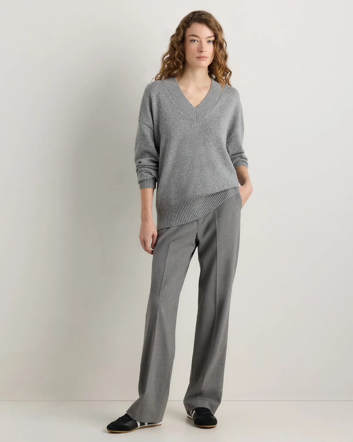Mongolian Cashmere Oversized V-Neck Sweater - US 0062