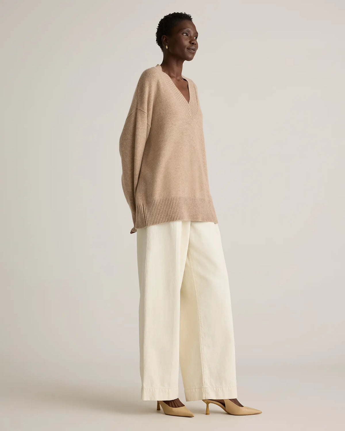 Mongolian Cashmere Oversized V-Neck Sweater - US 9146