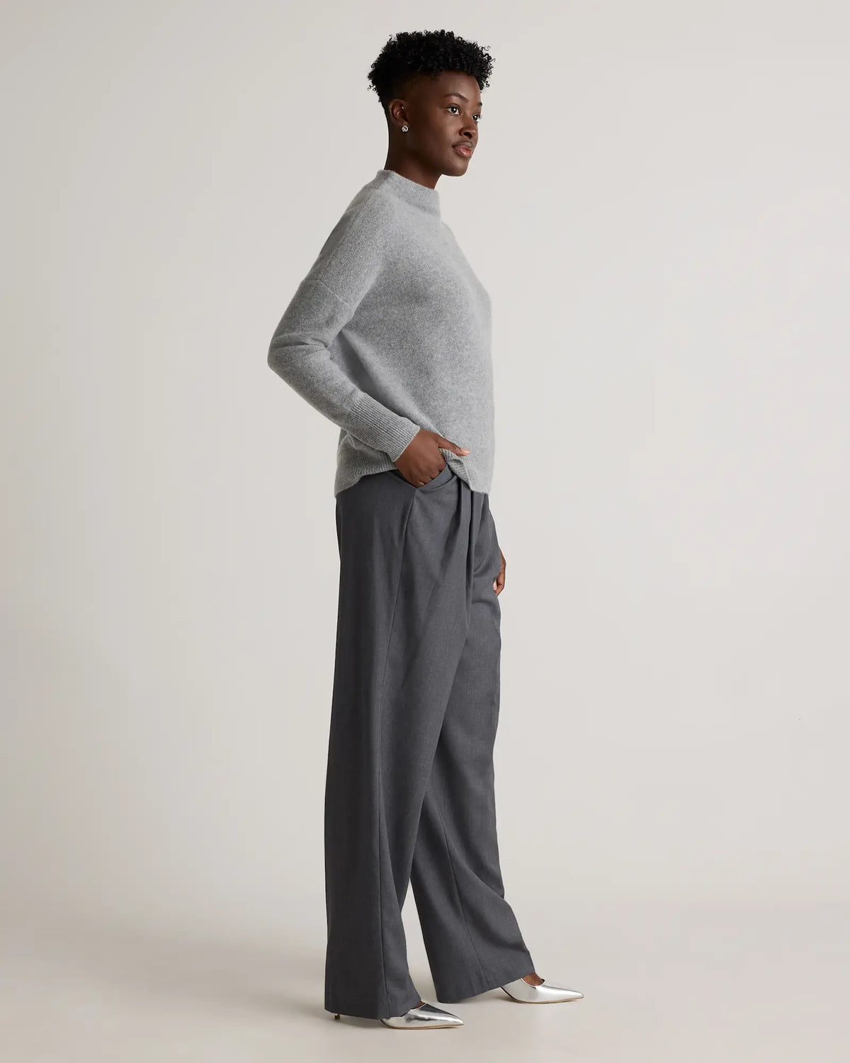 Mongolian Cashmere Funnel Neck Sweater - US 4455