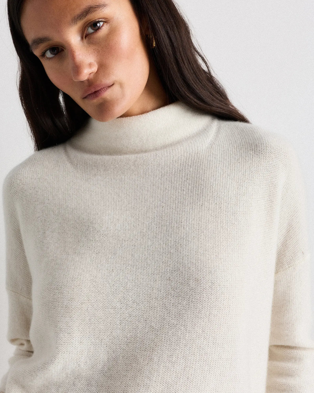 Mongolian Cashmere Funnel Neck Sweater - US 3126