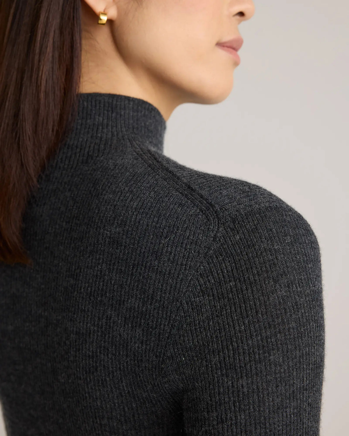 Featherweight Cashmere Ribbed Mockneck Sweater - US 8065