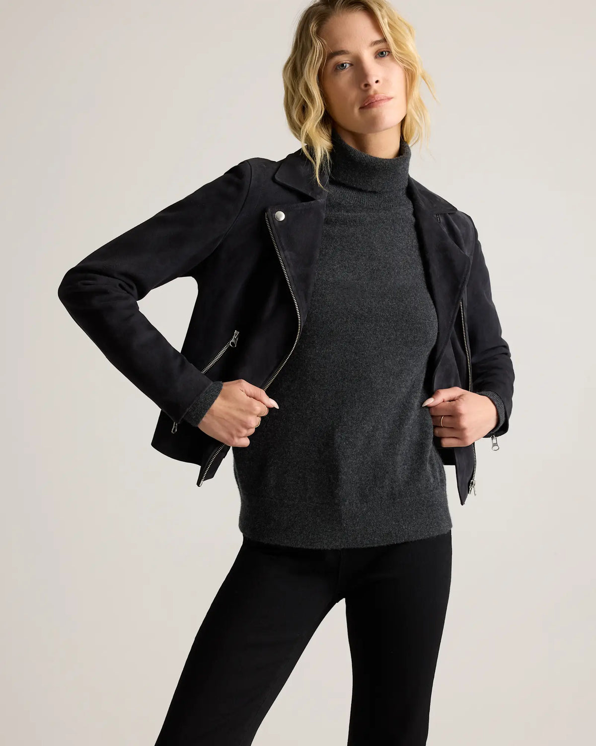 Mongolian Cashmere Turtleneck Sweater - US 6488