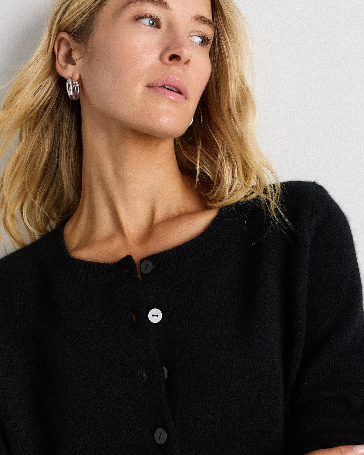 Mongolian Cashmere Cropped Crew Cardigan - US 9580