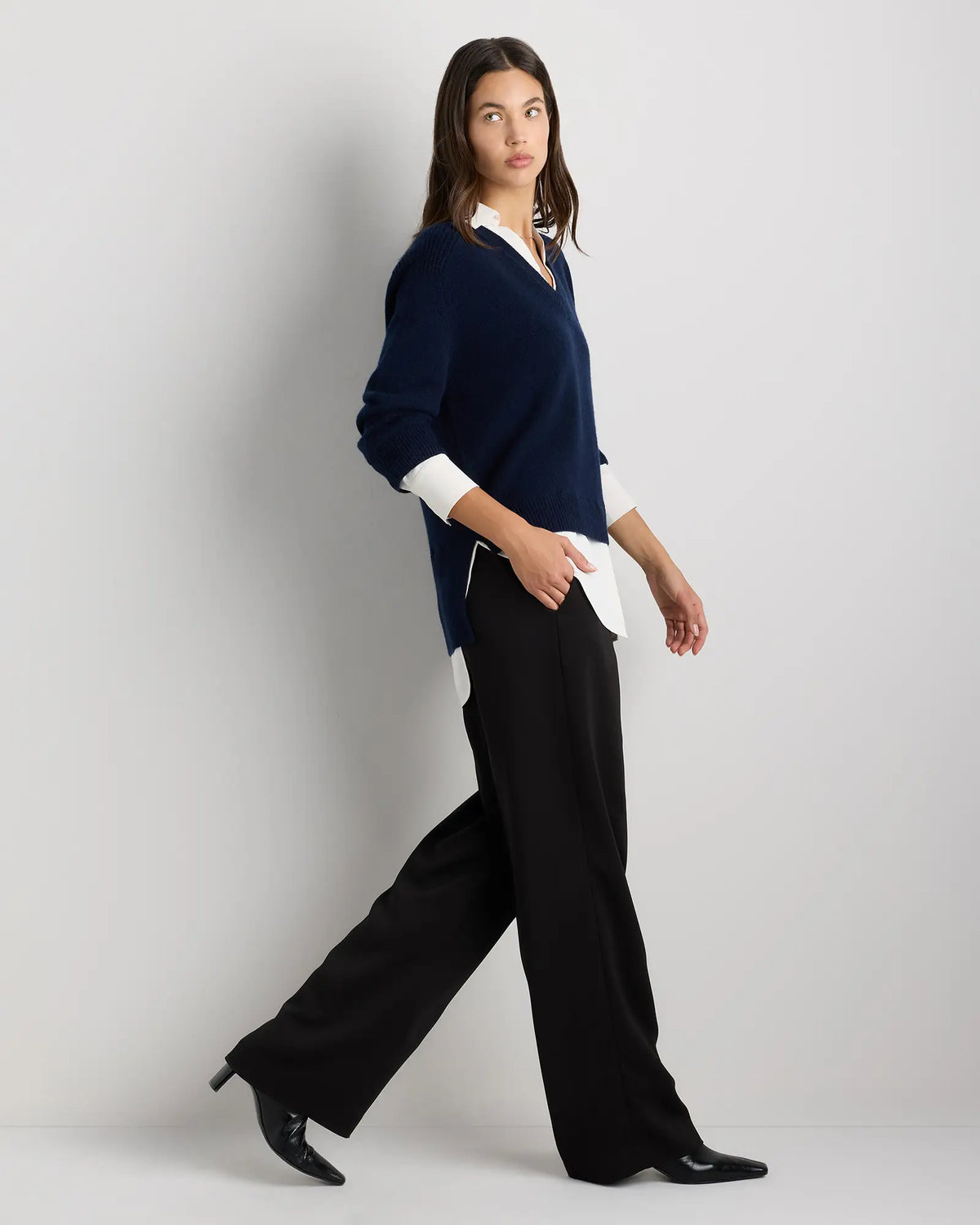 100% Mongolian Cashmere Layered V-Neck Sweater - US 9694