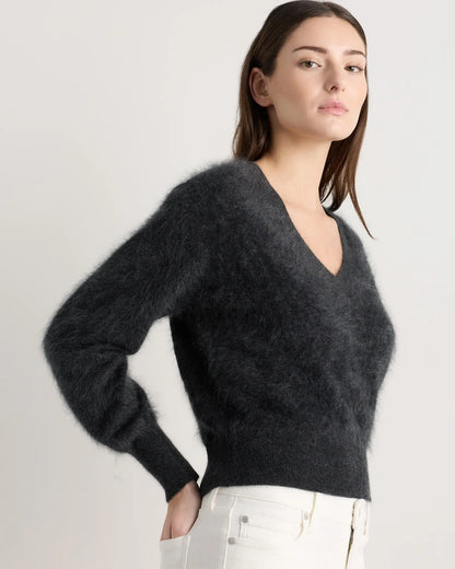 Brushed Cashmere Shrunken V-Neck Sweater - US 7877
