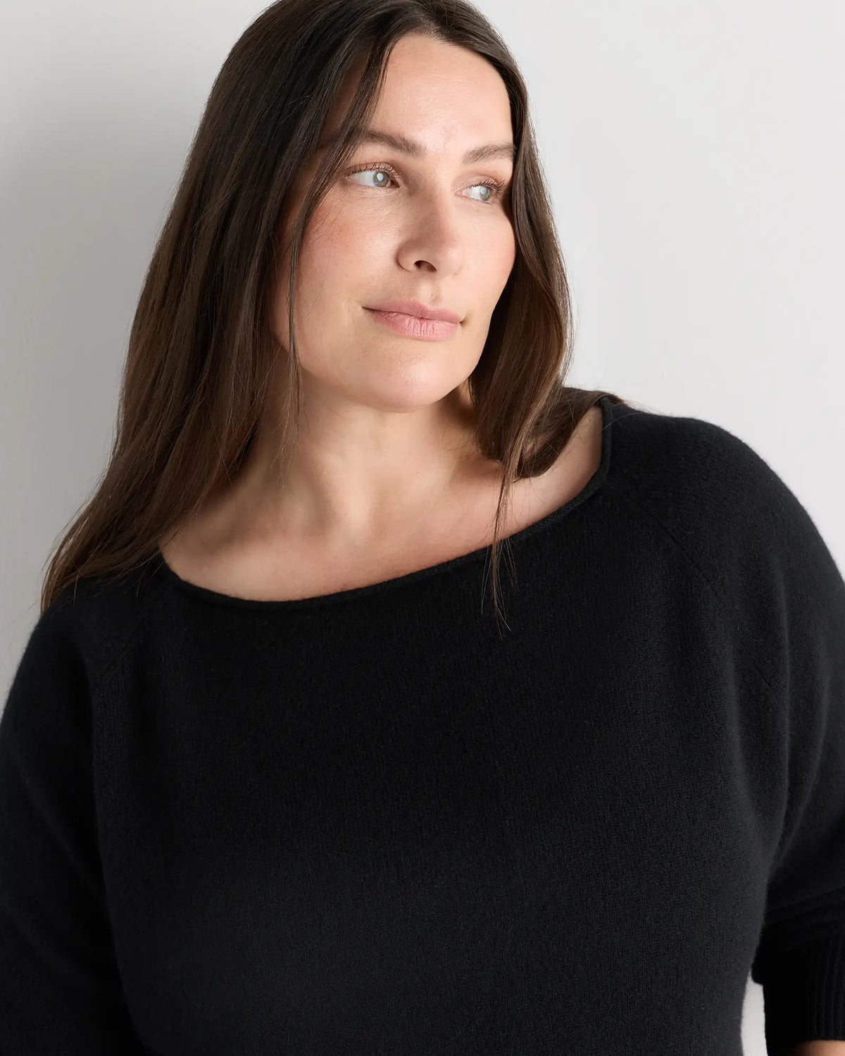 Mongolian Cashmere Boatneck Sweater - US 7010