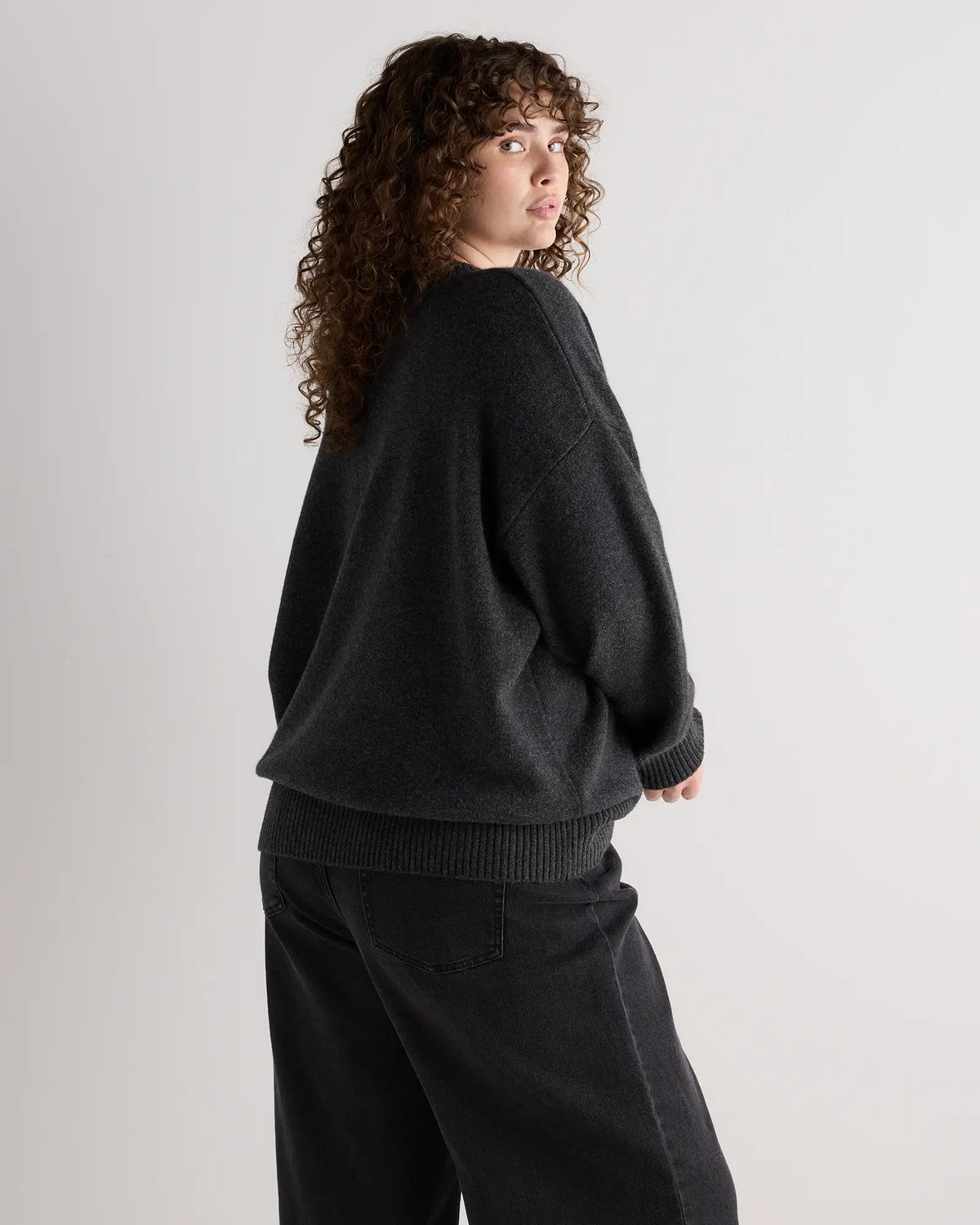 Mongolian Cashmere Oversized V-Neck Sweater - US 6837