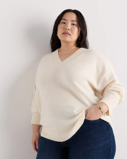 Mongolian Cashmere Oversized V-Neck Sweater - US 9749