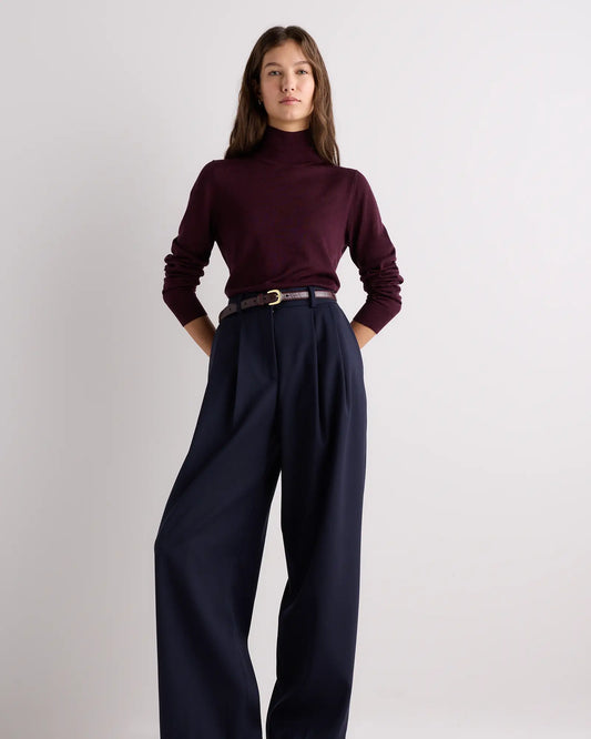 Ultra-Fine Merino Wool Turtleneck Sweater - US 6887