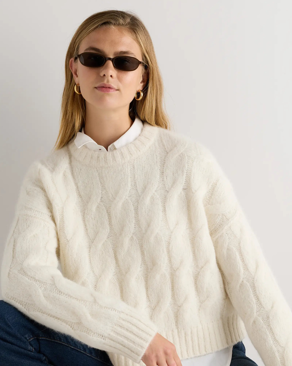 Lofty Baby Alpaca Relaxed Cropped Cable Crewneck - US 4899