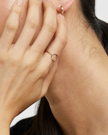 14K Gold Bold Hoops - US 9670