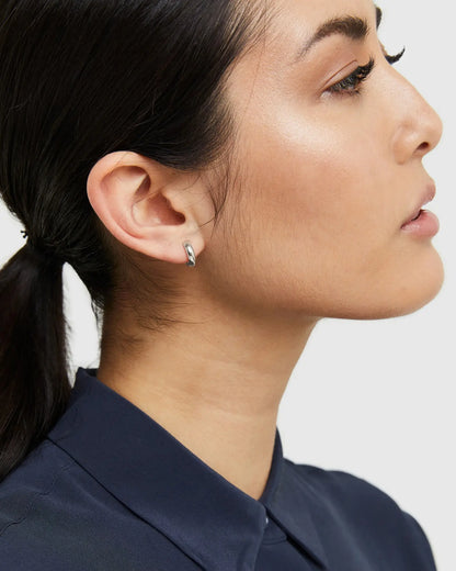 14K Gold Bold Hoops - US 4929