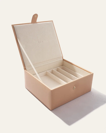 Leather Jewelry Box - US 7140