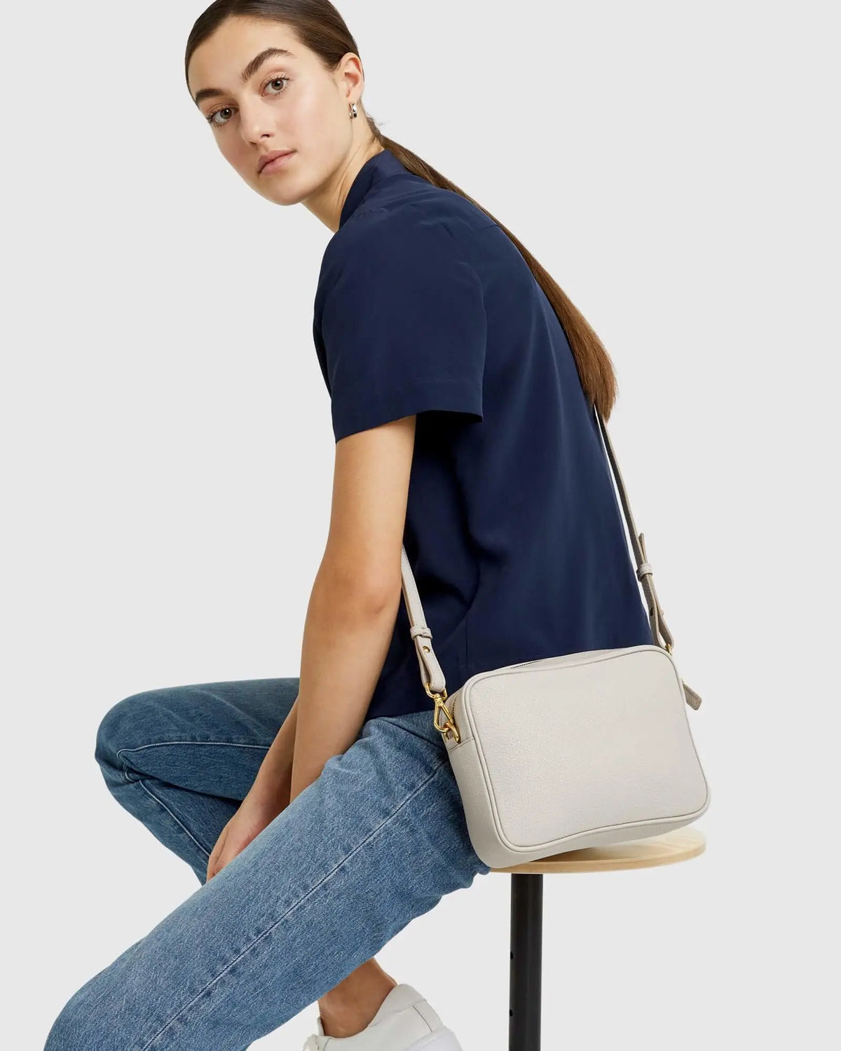 Gemma Crossbody - US 9928
