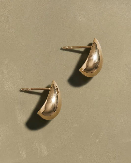 14K Gold Small Teardrop Earrings - US 6756